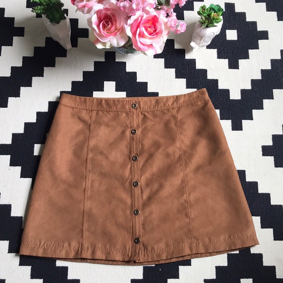 Hollister button up faux suede skirt - Picture 2 of 4